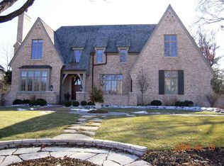 118 E 3rd St, Hinsdale, IL 60521