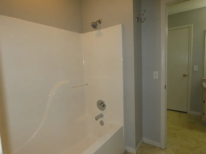 10632 N Locust Ct — Photo 12