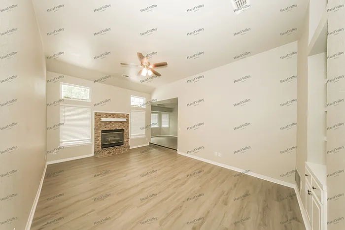 600 SW 149th Pl — Photo 3