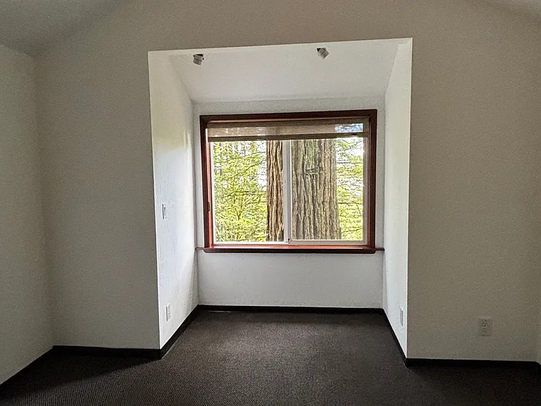 Bedroom bay window