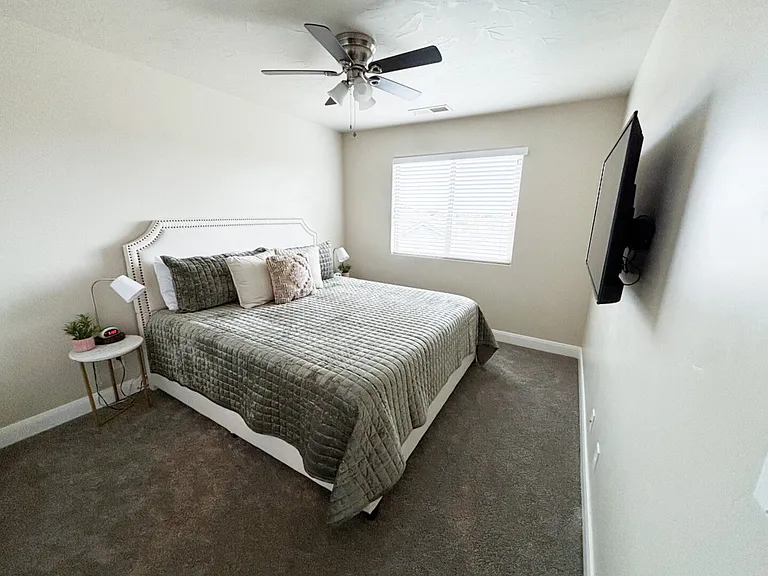 N Coral Ridge Dr — Photo 20