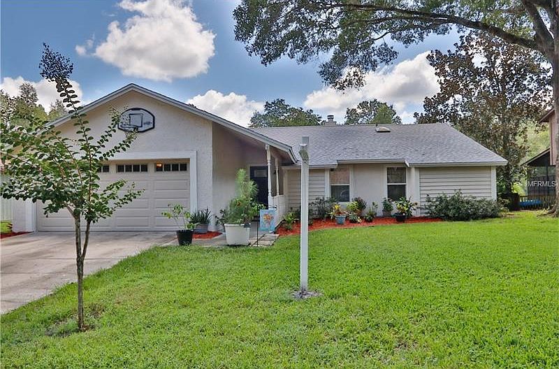 1st image of 15913 Hampton Village Dr