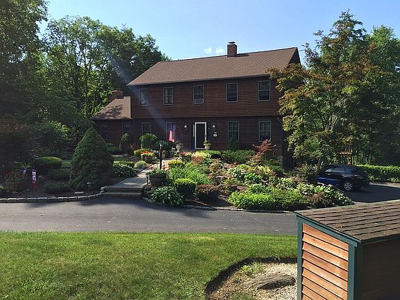 Beautifuly Landscaped