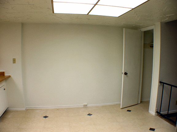 4th image of 6682 Westwick Dr
