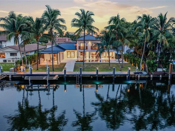 415 Holiday Dr, Hallandale Beach, FL 33009