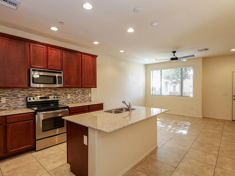 2390 E Blue Diamond Dr — Photo 9