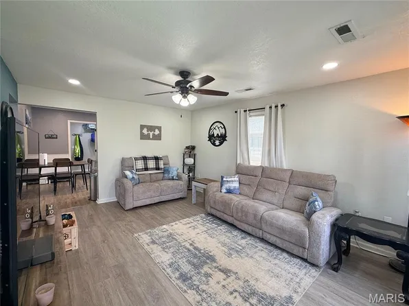 340 N Bedford St, Puxico, MO 63960