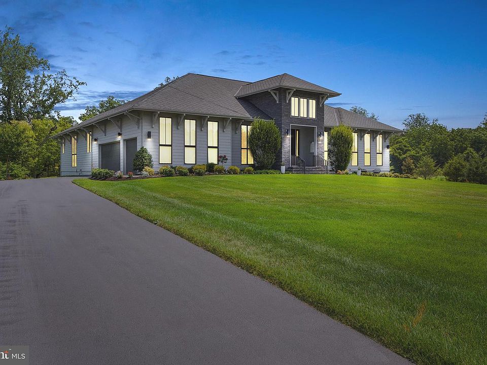 1st image of 23038 Lavender Valley Ct #22