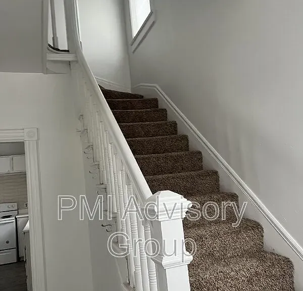 1909 SW Clay St — Photo 6