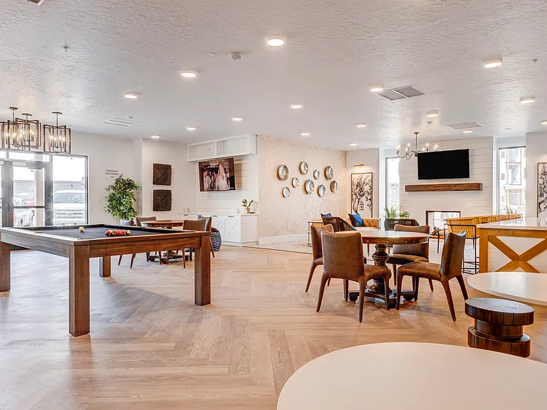Aria Townhomes and Apartments — Photo 13