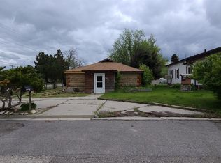 805 Warren St, Thermopolis, WY 82443