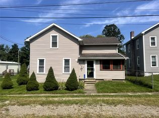 120 North St, Springboro, PA 16435