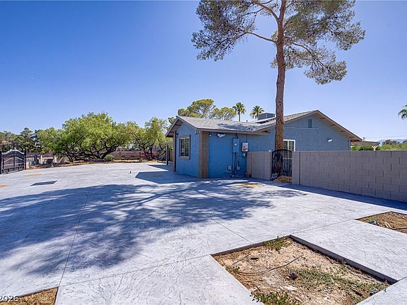 4th image of 4490 W Warm Springs Rd