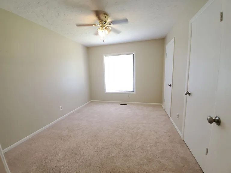 6400 Hollyhock Ct — Photo 8