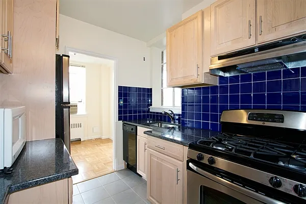 Sold by Citi Habitats | media 2