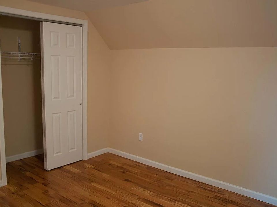 1st image of 560 Liberty Ave #2