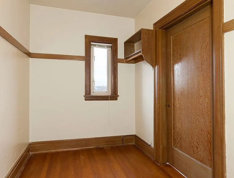St. Helens Apartments — Photo 10