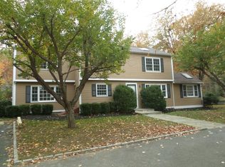 269 Newtown Tpke, Weston, CT 06883