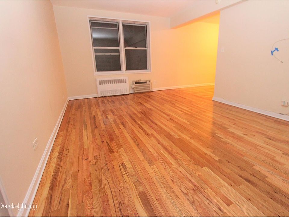 1st image of 2900 Ocean Ave APT 2C