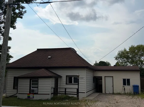 320 10th St, Kenora, ON P0X 1C0