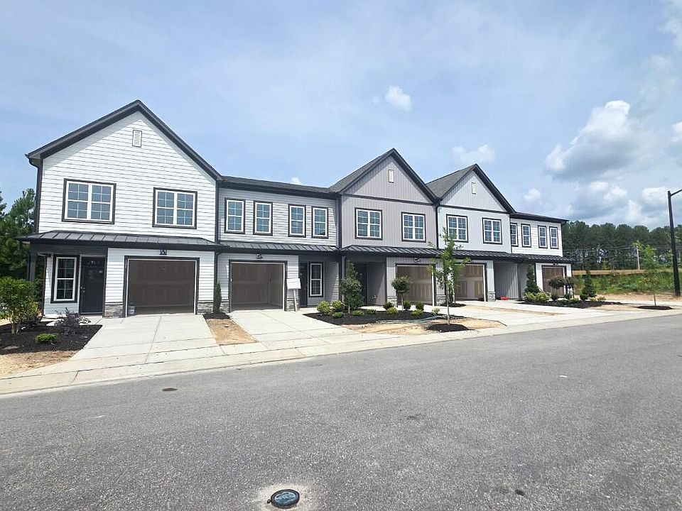 1st image of 621 Marshskip Way #7