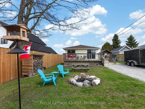 18 Goss Rd, Oro Medonte, ON L3V 0R6