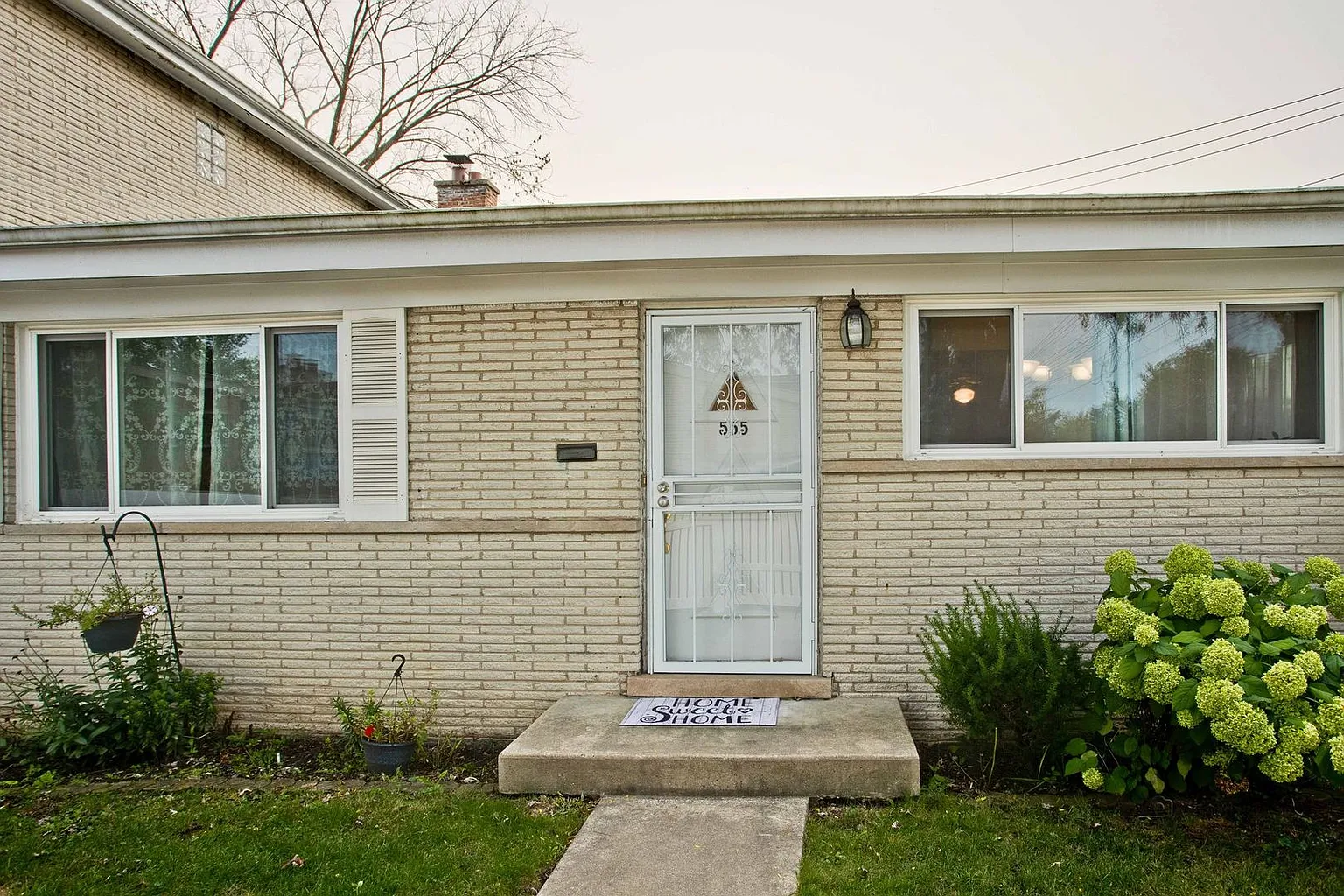 555 Glenshire Rd photo 1