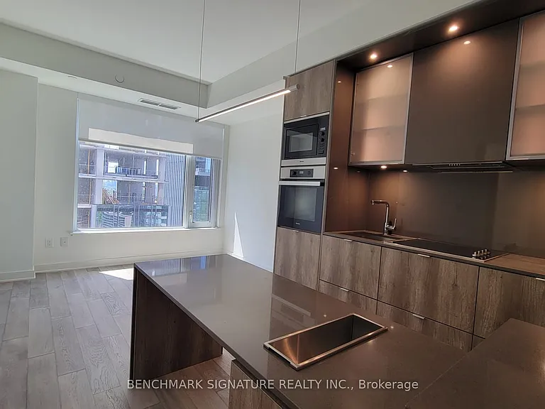 11 Yorkville Ave #2102 — Photo 10
