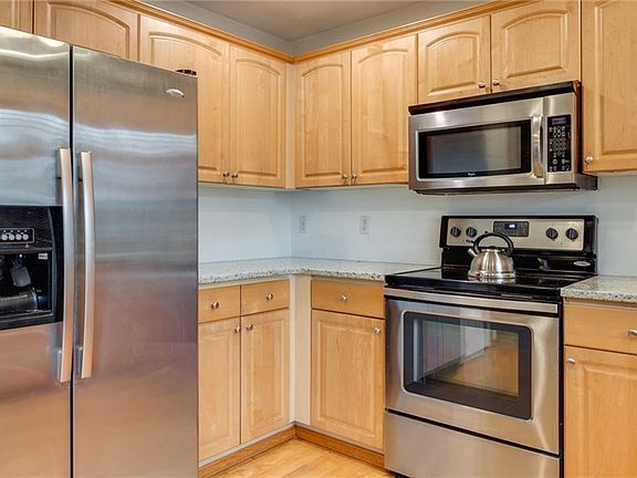 3rd image of 7308 35th St NE