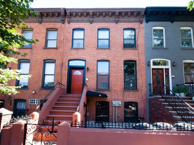 191 24th St, Brooklyn, NY, 11232