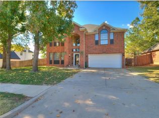 612 Shadow Crest Ct, Norman, OK 73072