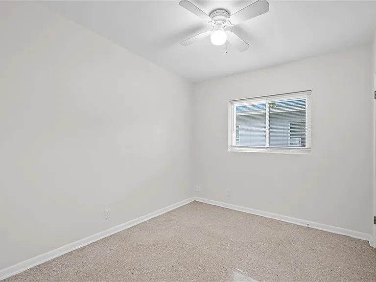 5212 N Indiana Ave — Photo 11