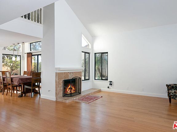 4th image of 120 San Nicolas Cir