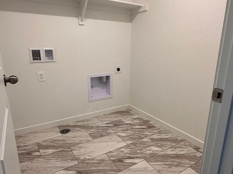 9011 Winding Glen Ln — Photo 28