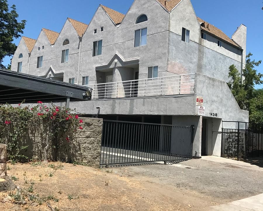 1st image of 14249 Friar St APT 3