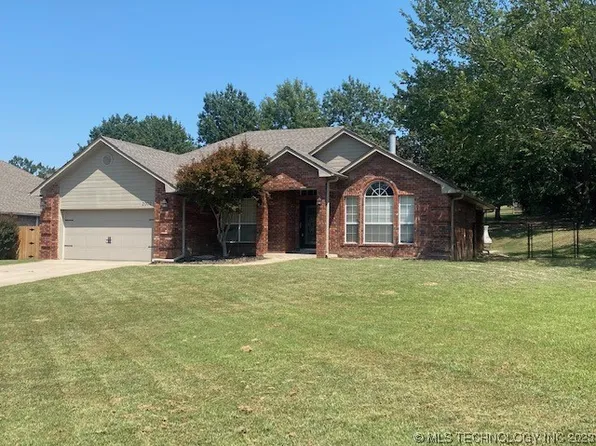 2002 Sandpiper St, McAlester, OK 74501
