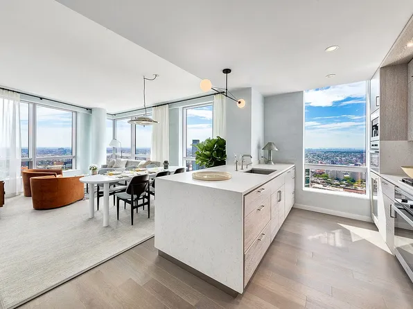 1 City Point APT 51E, Brooklyn, NY 11201