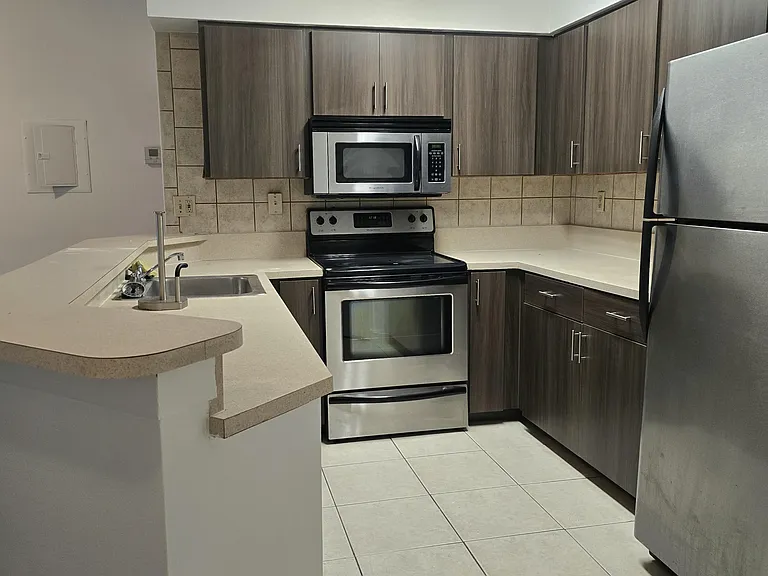 2445 SW 18th Ter #902 — Photo 1