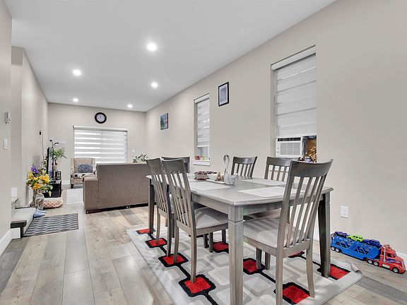 5th image of 1950 Salton Rd #20