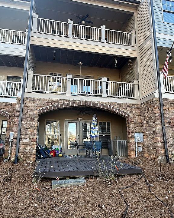 2nd image of 102 Mallard Dr Unit 6A