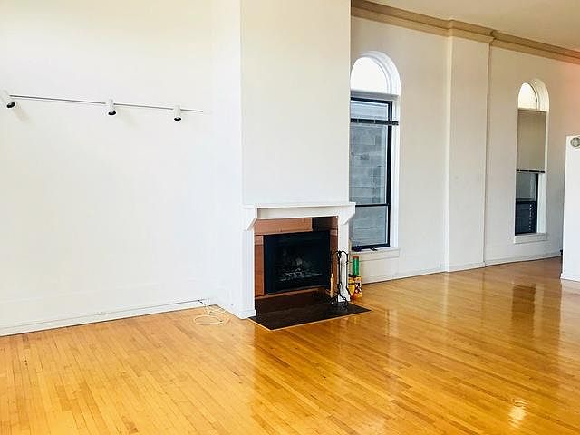 1st image of 2129 N Southport Ave #3B