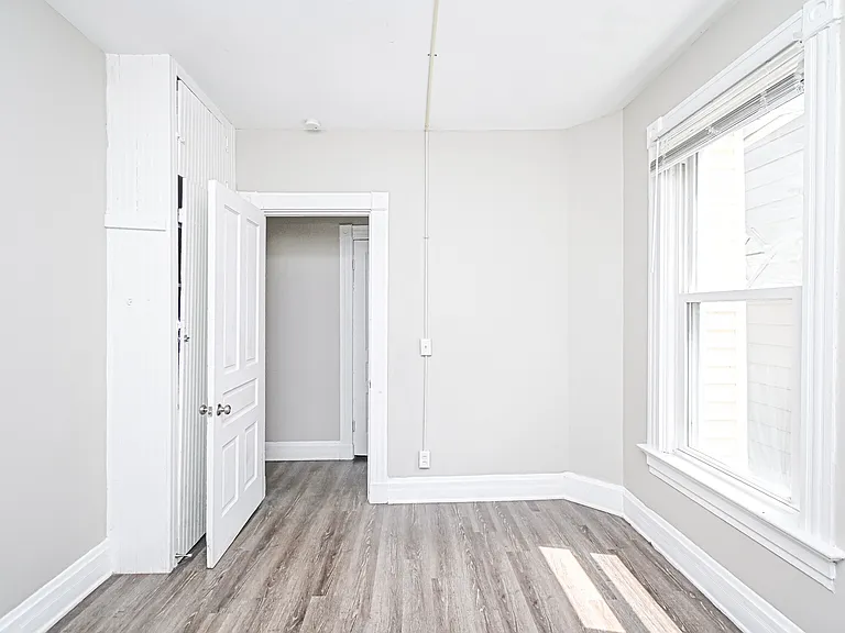 3131 Harvard Ave — Photo 23