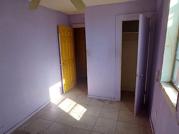 2nd image of 1125 Taylor St