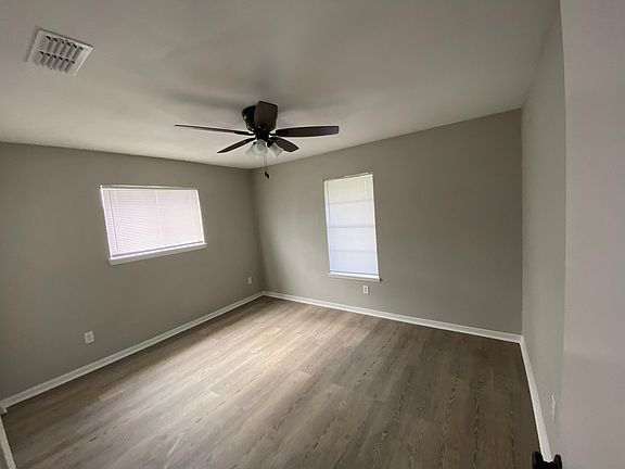 5th image of 4338 Murphey Dr