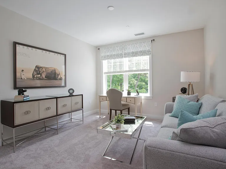 Colonial Pointe at Franklin Lakes — Photo 34