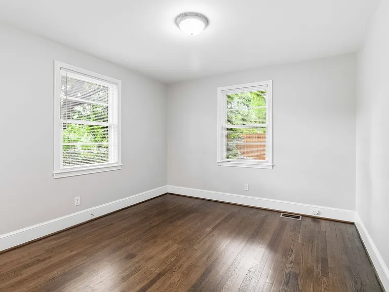 1388 Boiling Springs Rd — Photo 20