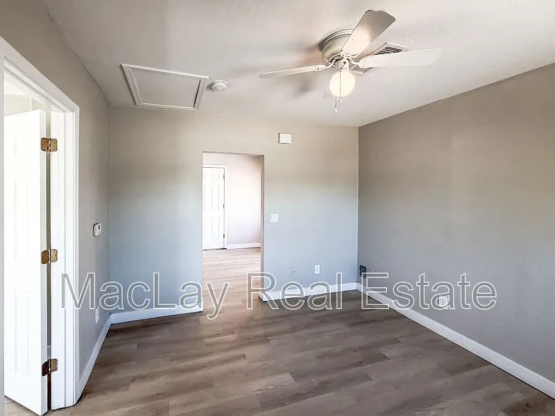 1 bed, 1.0 bath, 768 sqft, $975 — Photo 2