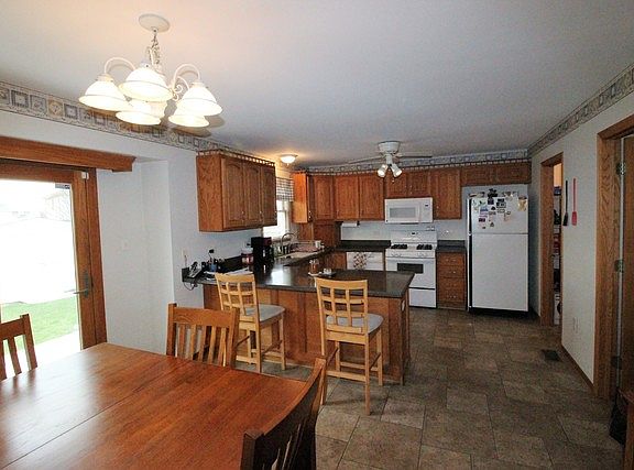 5th image of 1466 Lemna Ave