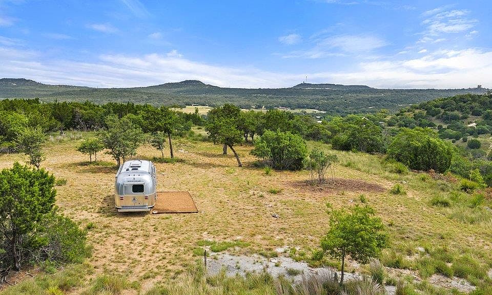 1st image of 2126 Hidden Valley Ranch Rd