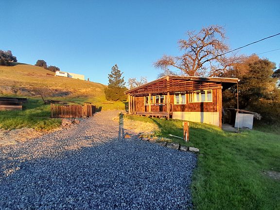 2nd image of 32301 Highway 128